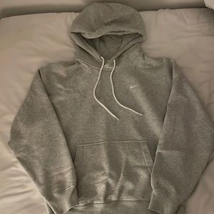 Women’s small Nike light grey hoodie